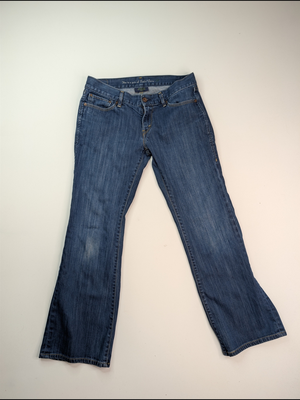 Vintage Levi's Women's Ultra Low Rise Bootcut Jeans - Dark Blue Wash - Picture 2 of 10